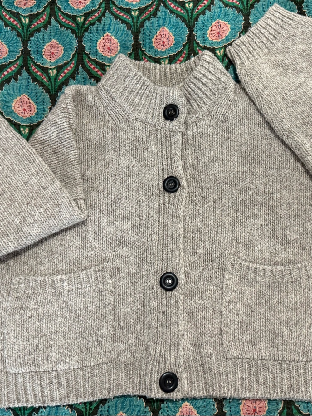 babaa no. 23 Cardigan
